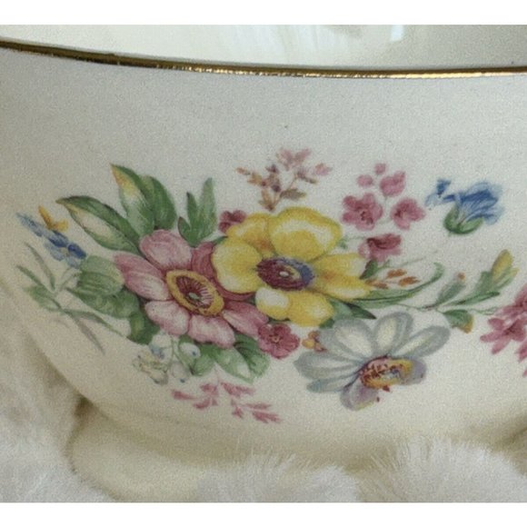 Edwin M. Knowles Vintage Sugar Bowl & Creamer Cheery Bright Daisy Like Flowers - Picture 7 of 16